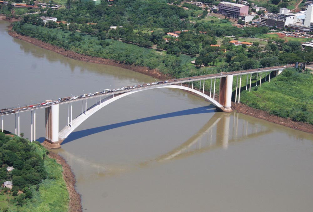 Ponte_da_Amizade_Foz_do_Iguacu.jpg